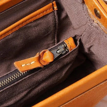 Afbeelding in Gallery-weergave laden, Gouden mini-crossbodytas geel
